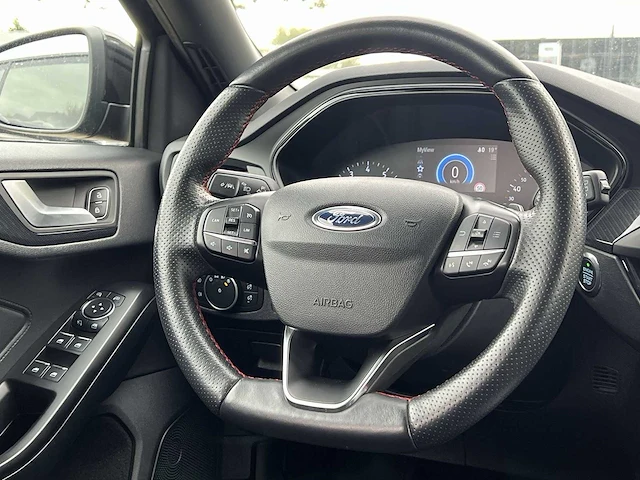Ford focus wagon 1.5 ecoboost vignale | g-408-kj - afbeelding 42 van  45