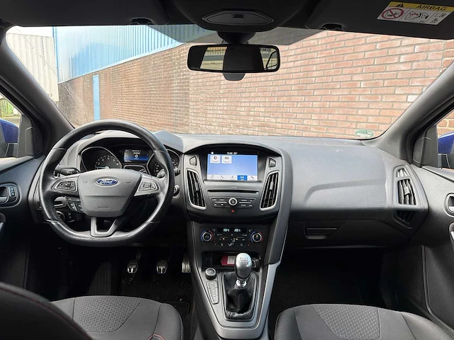 Ford focus wagon 1.5 st-line | sr-657-d i - afbeelding 5 van  33
