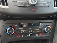 Ford focus wagon 1.5 st-line | sr-657-d i - afbeelding 9 van  33
