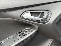 Ford focus wagon 1.5 st-line | sr-657-d i - afbeelding 11 van  33