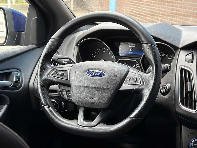 Ford focus wagon 1.5 st-line | sr-657-d i - afbeelding 30 van  33