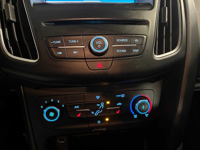 Ford focus wagon 1.5 titanium edition, zj-198-f - afbeelding 8 van  20