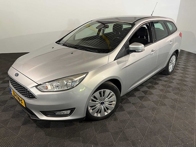 Ford focus wagon 1.5 titanium edition, zj-198-f - afbeelding 1 van  20