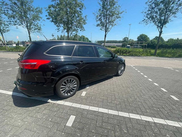 Ford focus wagon 1.5 titanium st line | l-068-bt i - afbeelding 9 van  13