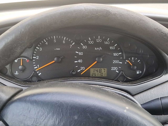 Ford focus wagon 1.6-16v cool edition 2003 | 97-lj-kt - afbeelding 13 van  14