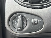 Ford focus wagon 1.6-16v futura 2004 | 04-pp-kh - afbeelding 3 van  23