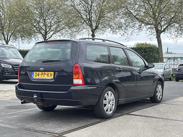 Ford focus wagon 1.6-16v futura 2004 | 04-pp-kh - afbeelding 10 van  23