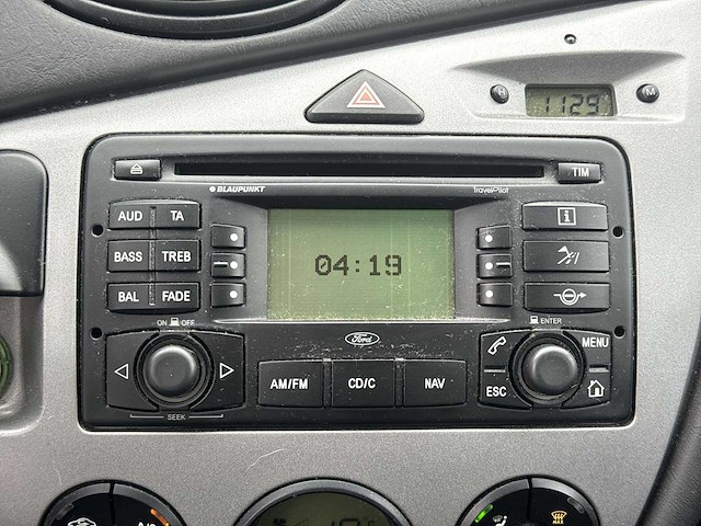 Ford focus wagon 1.6-16v futura 2004 | 04-pp-kh - afbeelding 10 van  23