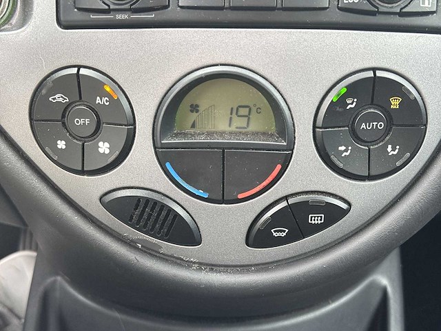 Ford focus wagon 1.6-16v futura 2004 | 04-pp-kh - afbeelding 11 van  23