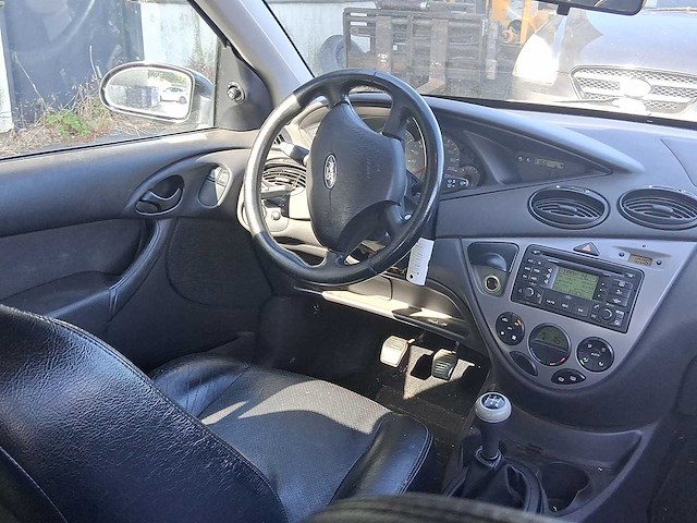 Ford focus wagon 1.6-16v futura 2004 | 17-pf-rl - afbeelding 19 van  24