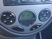 Ford focus wagon 1.6-16v futura 2004 | 17-pf-rl - afbeelding 22 van  24