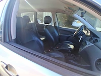 Ford focus wagon 1.6-16v futura 2004 | 17-pf-rl - afbeelding 11 van  24