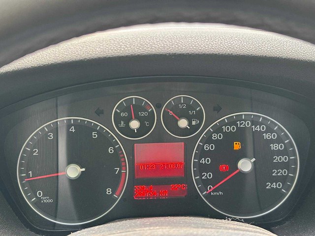 Ford focus wagon 1.6-16v titanium 06-xn-zt - afbeelding 4 van  14