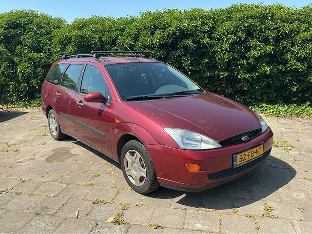 Ford focus wagon 1.6-16v trend 52-fb-vt - afbeelding 1 van  27