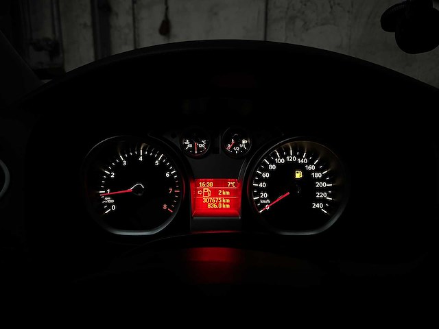 Ford focus wagon 1.6 comfort 101pk 2012, 01-szv-4 - afbeelding 16 van  37