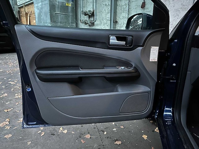 Ford focus wagon 1.6 comfort 101pk 2012, 01-szv-4 - afbeelding 20 van  37