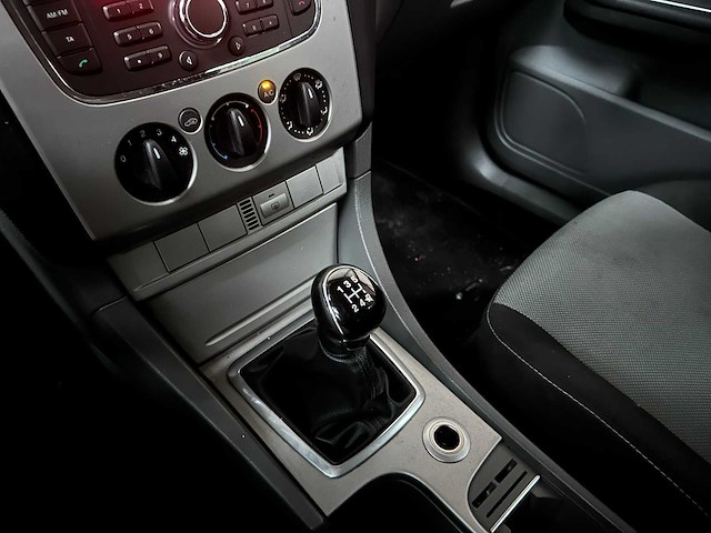 Ford focus wagon 1.6 comfort 101pk 2012, 01-szv-4 - afbeelding 17 van  37