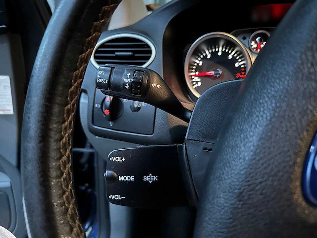 Ford focus wagon 1.6 comfort 101pk 2012, 01-szv-4 - afbeelding 14 van  37