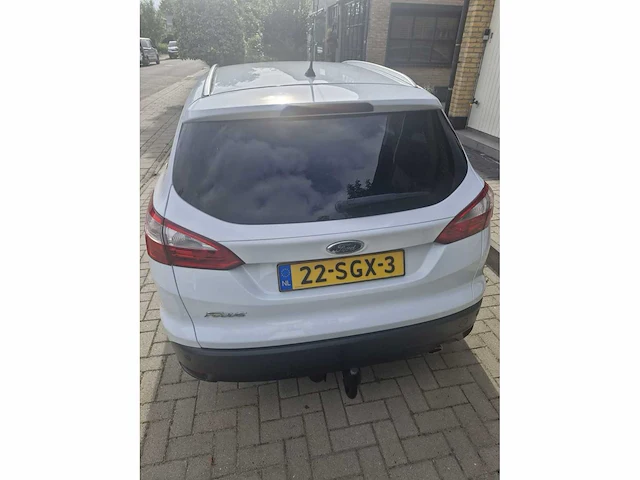 Ford focus wagon 1.6 ecob. titanium*, 22-sgx-3 - afbeelding 2 van  8