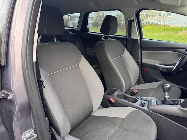 Ford focus wagon 1.6 ecoboost lease trend; 99-xhn-7 - afbeelding 13 van  15