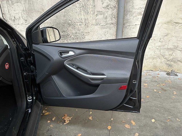 Ford focus wagon 1.6 tdci 105pk 2012, 56-zfs-9 - afbeelding 29 van  37