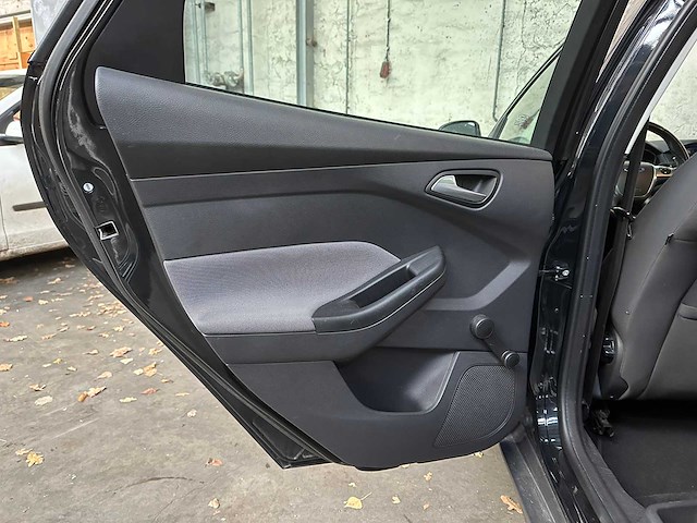 Ford focus wagon 1.6 tdci 105pk 2012, 56-zfs-9 - afbeelding 24 van  37