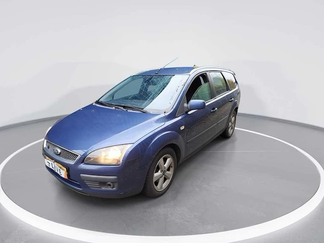 Ford focus wagon 1.8-16v ambiente flexifuel | 18-zd-xn - afbeelding 1 van  17