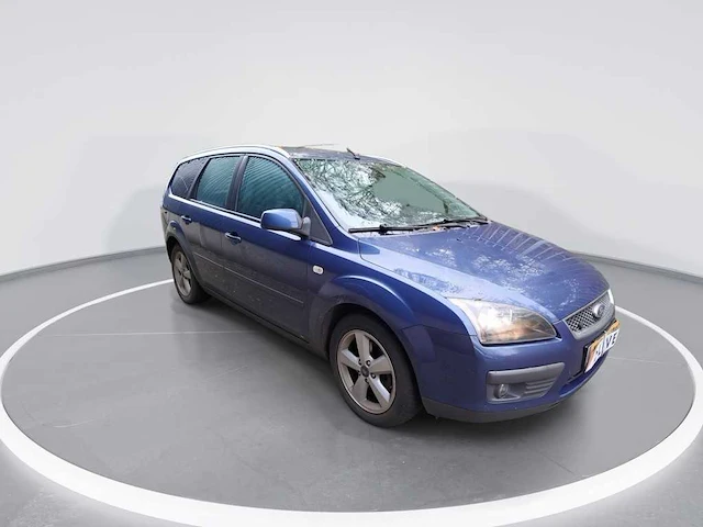 Ford focus wagon 1.8-16v ambiente flexifuel | 18-zd-xn - afbeelding 13 van  17