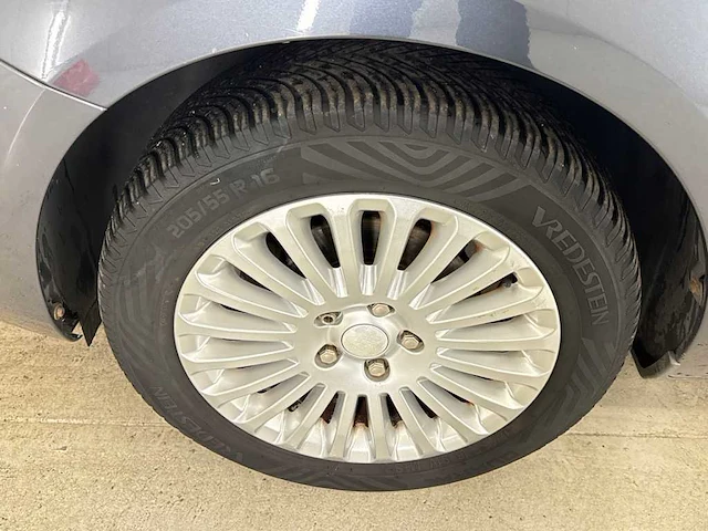 Ford focus wagon 1.8 limited* 41-ldr-6 - afbeelding 11 van  14