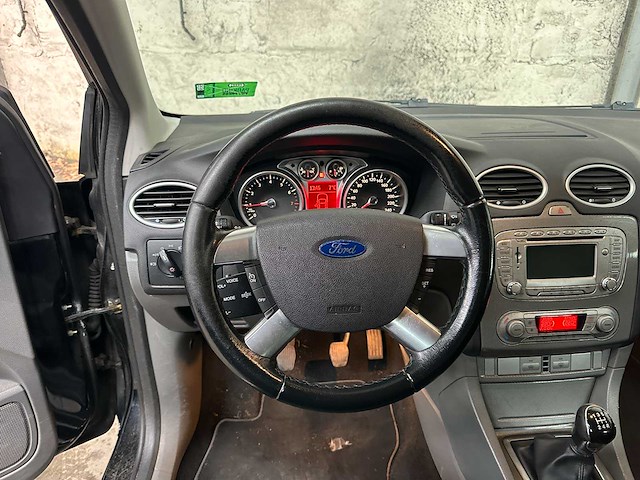 Ford focus wagon 1.8 limited flex.f. 123pk 2011, 96-nzr-8 - afbeelding 8 van  37
