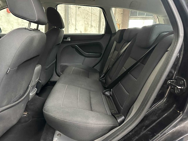 Ford focus wagon 1.8 limited flex.f. 123pk 2011, 96-nzr-8 - afbeelding 24 van  37