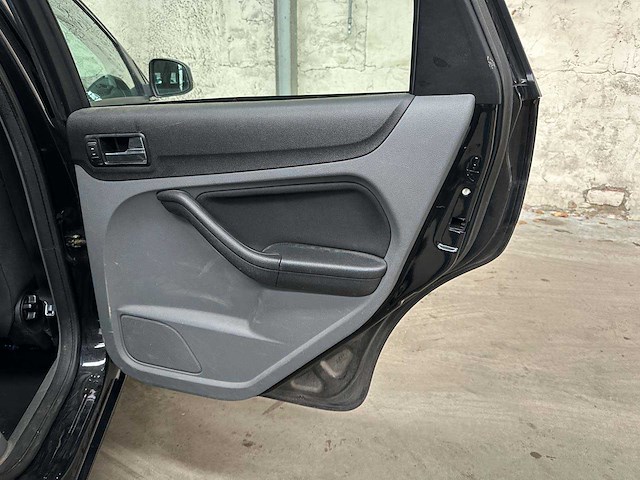 Ford focus wagon 1.8 limited flex.f. 123pk 2011, 96-nzr-8 - afbeelding 26 van  37