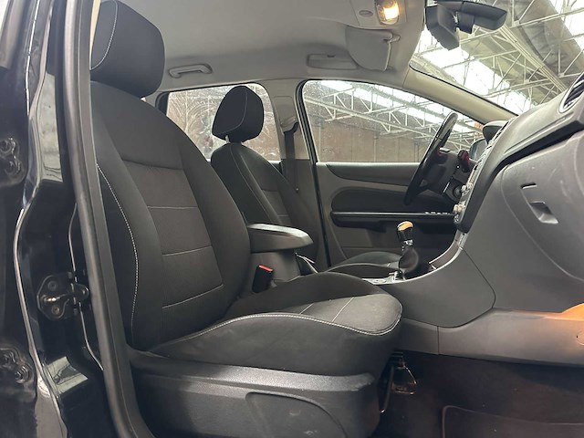 Ford focus wagon 1.8 limited flex.f. 123pk 2011, 96-nzr-8 - afbeelding 29 van  37