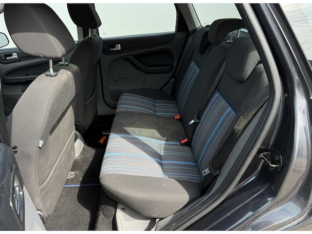 Ford focus wagon 1.8 trend flexi fuel | rt-931-j i - afbeelding 2 van  8