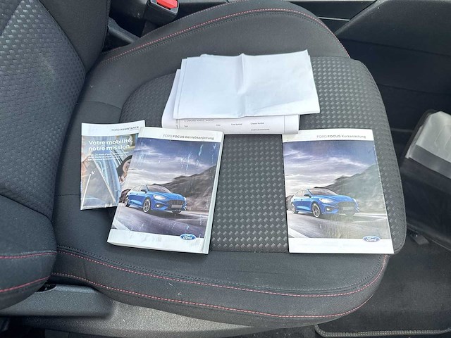 Ford focus wagon 2.0 ecoblue st line business 2020 | p-995-df i - afbeelding 11 van  14