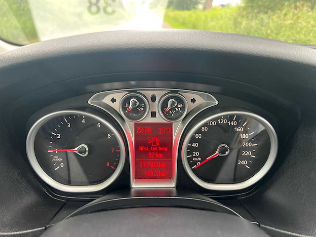 Ford focus wagon 2.0 titanium , 04-gkf-5 - afbeelding 11 van  22