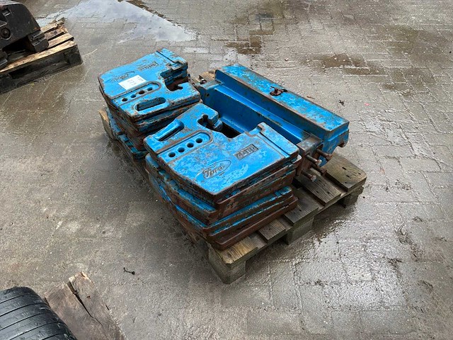Ford frontgewicht “560kg” - afbeelding 3 van  7