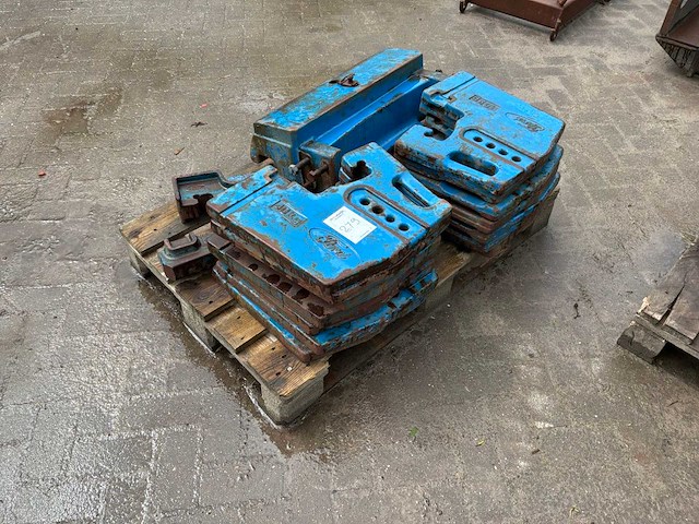 Ford frontgewicht “560kg” - afbeelding 4 van  7