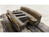 Ford frontgewicht houder - afbeelding 1 van  6