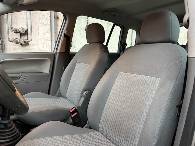 Ford fusion 1.4 16v trend 79pk 2003, 59-lt-jg - afbeelding 32 van  45