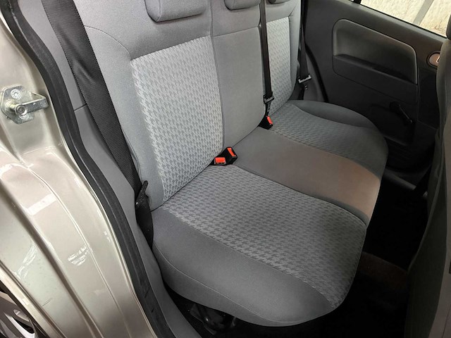 Ford fusion 1.4 16v trend 79pk 2003, 59-lt-jg - afbeelding 40 van  45