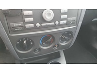 Ford fusion 1.6-16v futura, 57-sv-vh - afbeelding 2 van  11