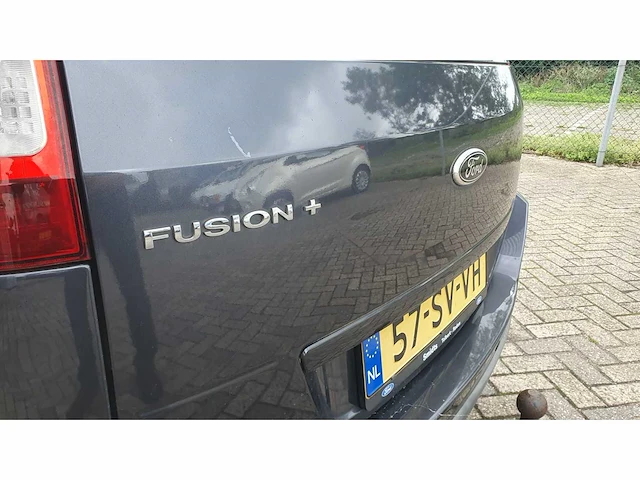 Ford fusion 1.6-16v futura, 57-sv-vh - afbeelding 10 van  14