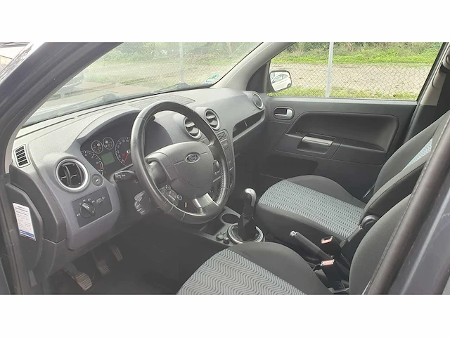 Ford fusion 1.6-16v futura, 57-sv-vh - afbeelding 11 van  14