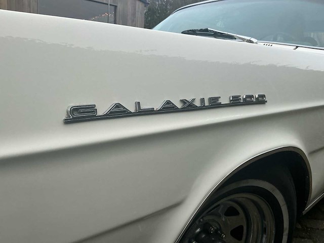 Ford galaxie 500 oldtimer - afbeelding 11 van  57