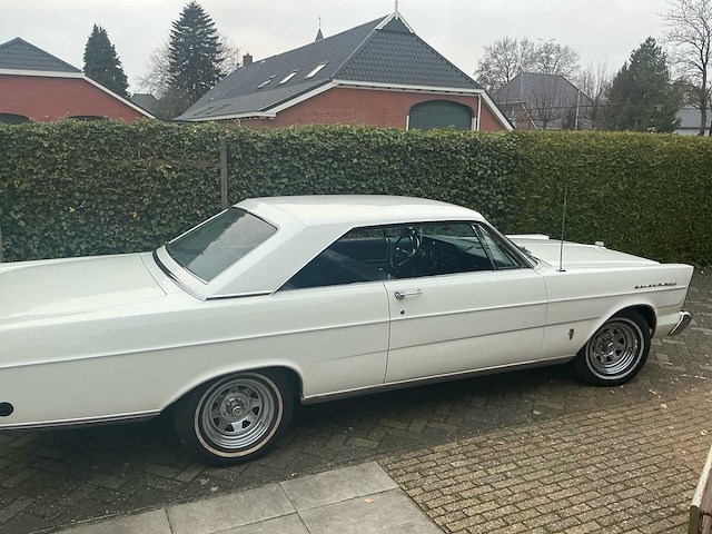 Ford galaxie 500 oldtimer - afbeelding 54 van  57