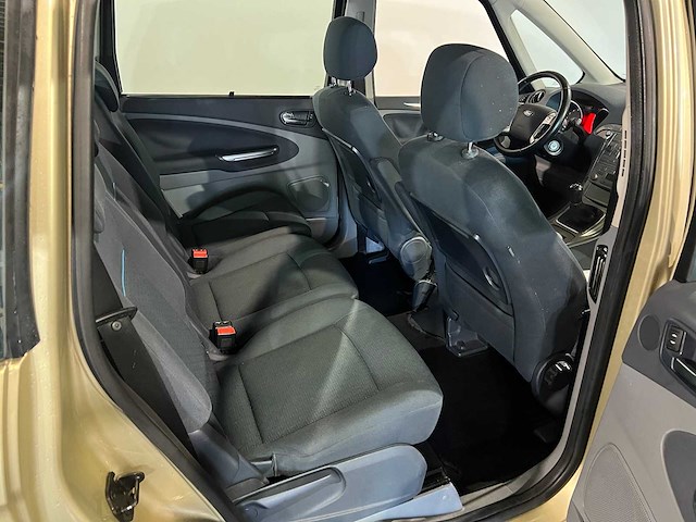 Ford galaxy 2.0-16v trend, 81-tt-bf - afbeelding 17 van  20