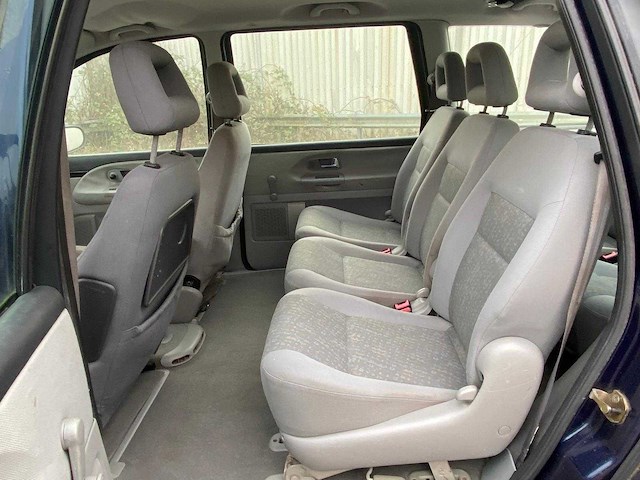 Ford galaxy 2.3-16v ghia -7 persoons - afbeelding 2 van  12