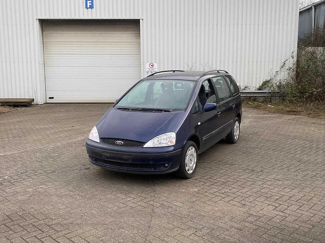 Ford galaxy 2.3-16v ghia -7 persoons - afbeelding 1 van  12