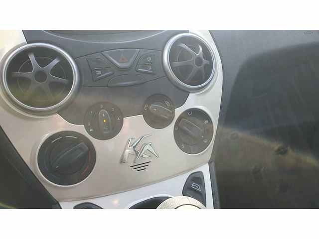 Ford ka - 1.2 titanium x * , 98-lfb-6 - afbeelding 6 van  9